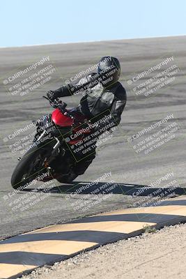 media/Oct-13-2025-Moto Forza (Mon) [[a66d839500]]/4-C Group/Session 2 (Bowl)/